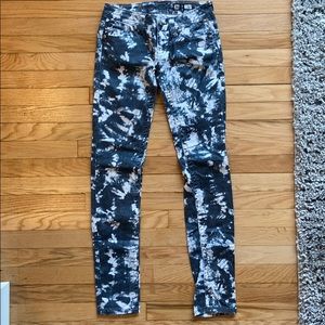 Miss Me acid wash skinny jeans size 26 full length